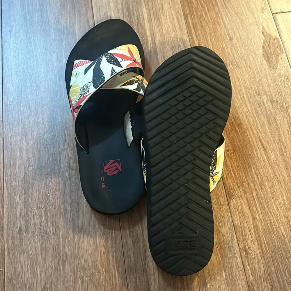 Vans - Picture 3 of 3